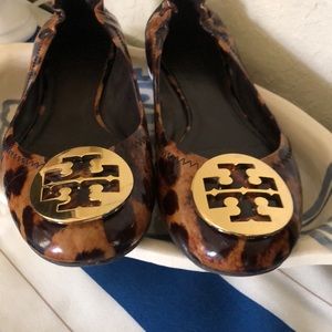 Tory Burch leopard print riva flat
